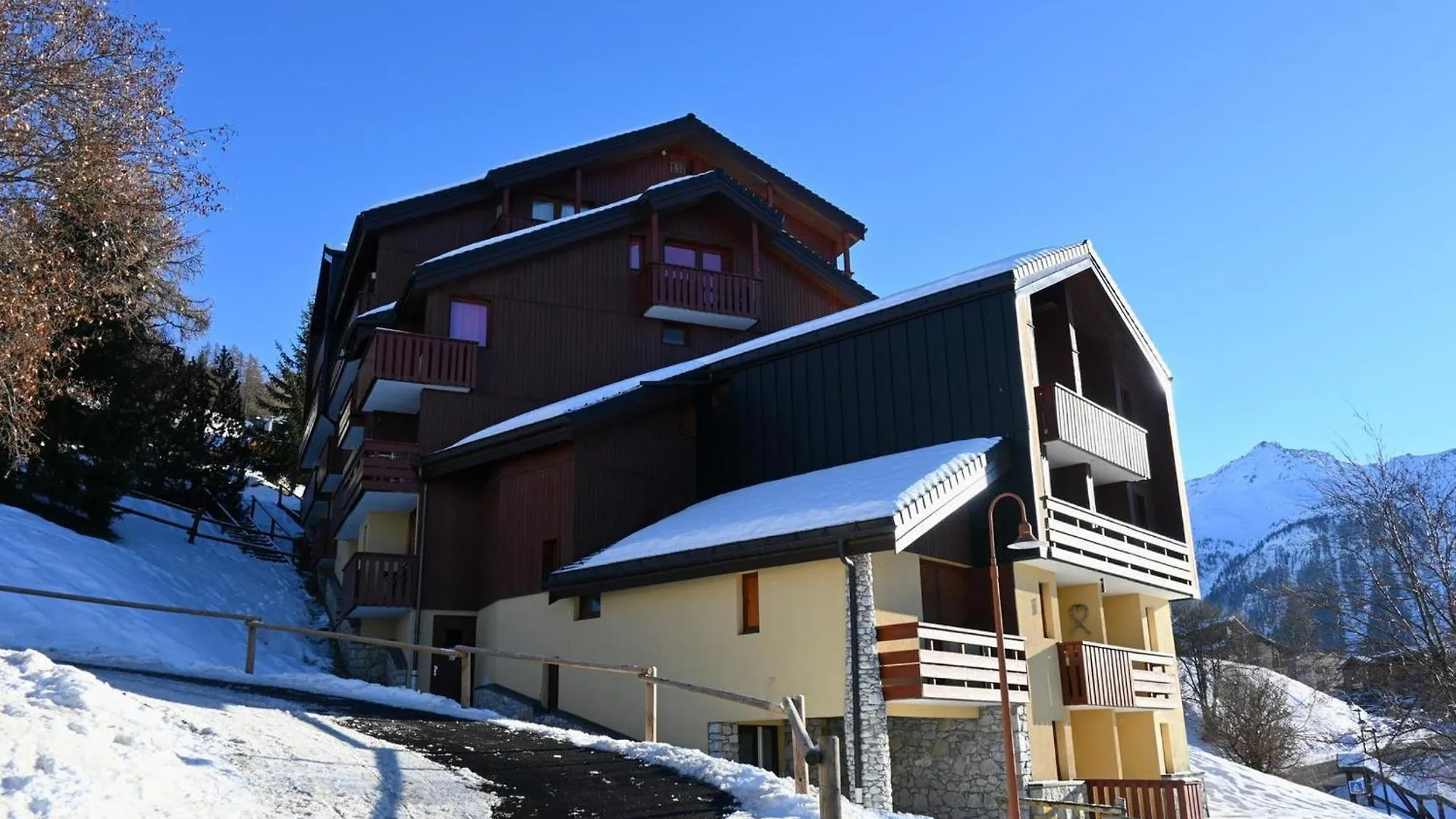 Studio Confortable Pour 4 A Vallandry, Centre Station Et Pres Des Pistes - Fr-1-411-907